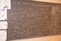 25.10.2014 Kodin ja koulun päivä. Vv:n esittelypiste "Millainen on hyvä vanhempi" 1.-3. luokkalaisten vastauksia.